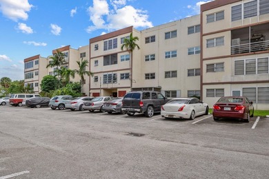 Move-in ready 2-bedroom, fully furnished residence offering a - photo 1