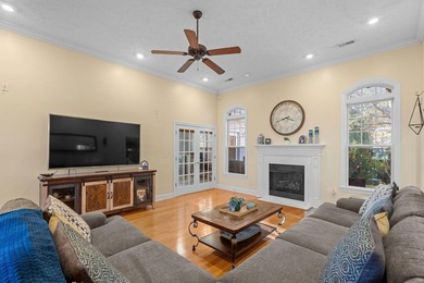 BEST VALUE IN HILLSBOROUGH - CUL-DE-SAC LOCATION + PRIVATE - photo 4