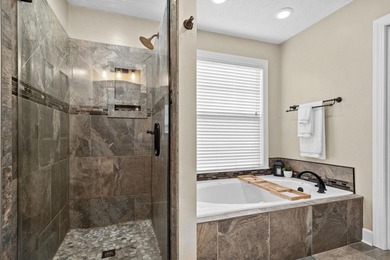 BEST VALUE IN HILLSBOROUGH - CUL-DE-SAC LOCATION + PRIVATE - photo 8