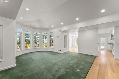 Perched above the valley where the North and South Umpqua Rivers