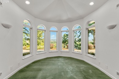 Perched above the valley where the North and South Umpqua Rivers