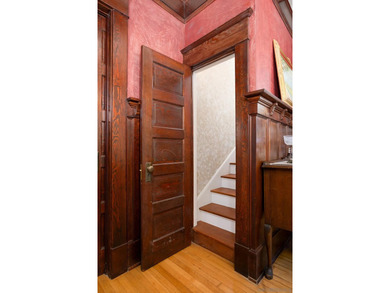 Exquisite 1912 Historic Craftsman estate in the heart of Bankers - photo 10