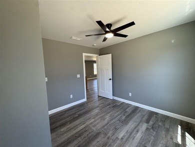 Brand new construction just minutes from Barren River Lake. This - photo 17