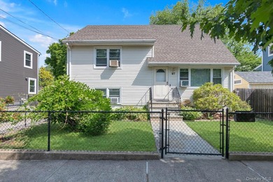 Welcome to 97 Fordham Street! Nestled in the heart of the - photo 24