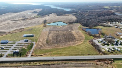 Located just minutes from Lake Rathbun and conveniently - photo 8