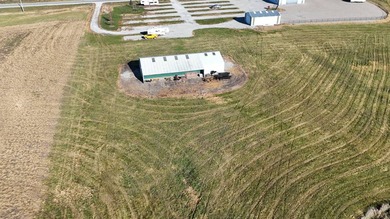 Located just minutes from Lake Rathbun and conveniently - photo 9