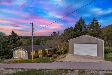 Welcome to your Lake of the Ozarks retreat! This fully updated 2 - photo 1