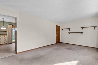 Well maintained home located in a quiet cul-de-sac setting - photo 4