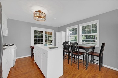 Welcome to your Lake of the Ozarks retreat! This fully updated 2 - photo 5