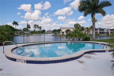 Cape Coral Lakes Area Condo For Sale in Cape Coral Florida