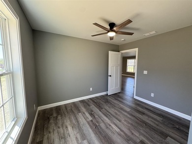 Brand new construction just minutes from Barren River Lake. This - photo 13