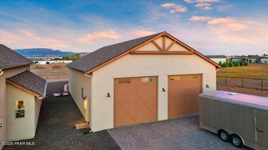 A dream property for the car enthusiast, toy collector, or RV - photo 37