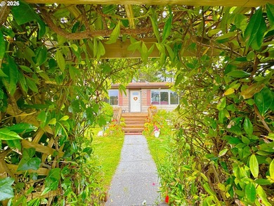 OCEAN PEAK, WALK-TO-THE-BEACH Coastal Retreat on .19 Acres - photo 3