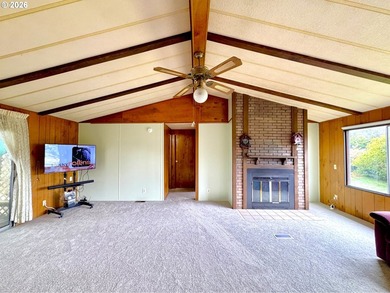 OCEAN PEAK, WALK-TO-THE-BEACH Coastal Retreat on .19 Acres - photo 7
