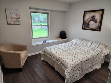 Come see this beautifully updated 3-bedroom, 2.5-bath home - photo 12