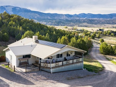 Get out that ''Dream Check List'' of yours as this 4 bed/3 - photo 2