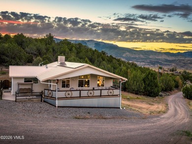 Get out that ''Dream Check List'' of yours as this 4 bed/3 - photo 3