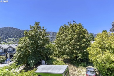 Nestled in the heart of beautiful Cathedral Park in the vibrant - photo 22