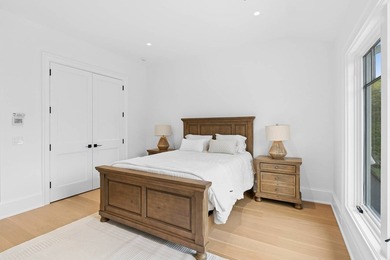 A newly built, traditional cedar-shake estate with pond and bay - photo 24