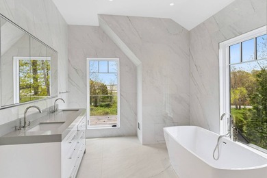 A newly built, traditional cedar-shake estate with pond and bay - photo 35