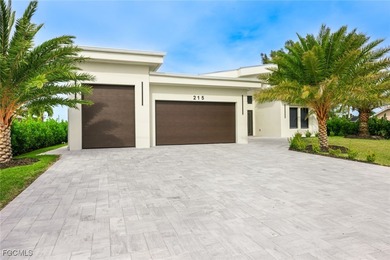 Modern Architectural Masterpiece built in 2023. This impressive - photo 3