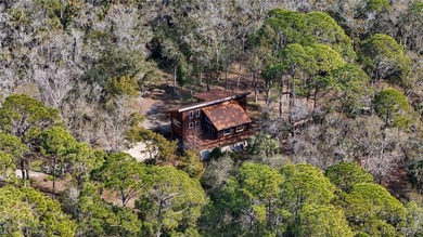 Architecturally distinctive cedar-sided post-and-beam home - photo 45