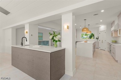 Welcome to this breathtaking, light-filled, airy modern - photo 7