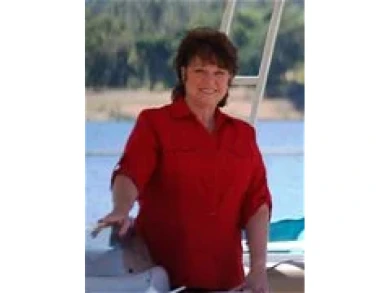 Cathy Anding Wolfe with Better Homes & Gardens Haven Properties in CA advertising on LakeHouse.com