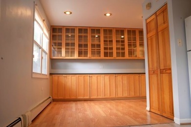 Discover this charming 2-bedroom, 2-bathroom condo offering the - photo 4