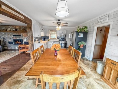 Welcome to your Lake of the Ozarks waterfront home with distinct - photo 8
