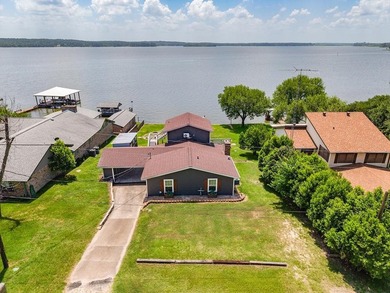 Lake Livingston Home Sale Pending in Trinity Texas