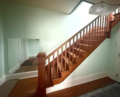 Welcome home to a spacious four bedroom, two bathroom,  modern - photo 9