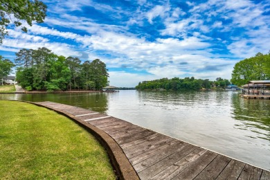 Lake Hamilton Home For Sale in Hot Springs Arkansas