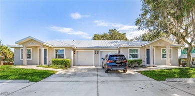 Caloosahatchee River Home For Sale in Fort Myers Florida