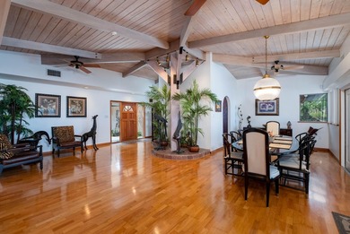 Morton Manor is a timeless estate nestled along the Gulf's bay - photo 9