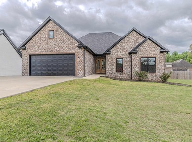 Reynolds Park Lake Home For Sale in Paragould Arkansas
