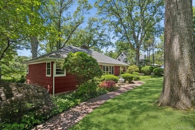 Charming ranch on half acre in Harborfields school district. 3 - photo 3