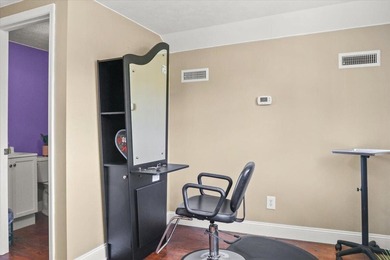 Great well-maintained building on just under an acre available - photo 24