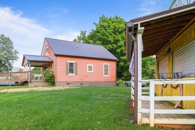 Great well-maintained building on just under an acre available - photo 30