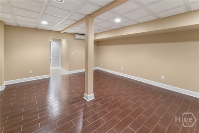 This stunning 3-BR/3.5BA custom home offers one of the best golf - photo 31