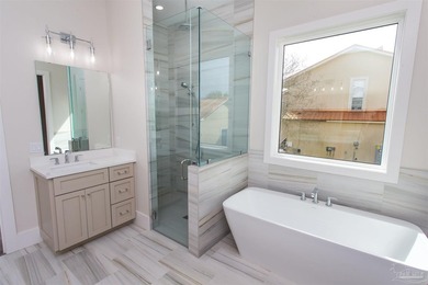 New Construction in a fantastic location in the Tiger Point Golf - photo 31