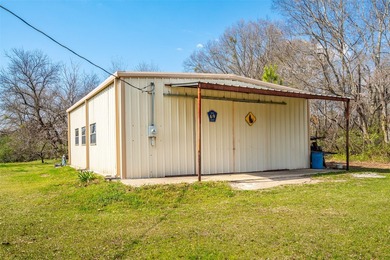 Sitting on 1.65 acres, inside the city limits, this incredibly - photo 33