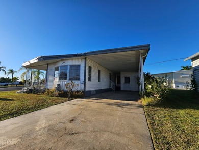 Caloosahatchee River Home For Sale in Fort Myers Florida