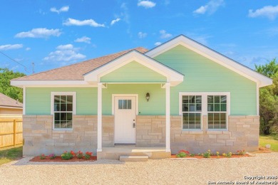 Canyon Lake Home For Sale in Canyon Lake Texas