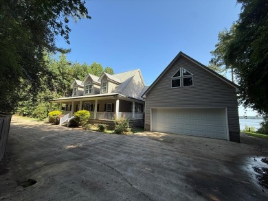 Lake Home For Sale in Bainbridge, Georgia