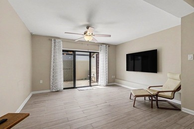 Beautiful end-unit townhome in the heart of North Myrtle Beach! - photo 6