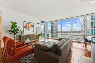 Corner East Facing 2 Bed, 2 Bath with Private Balcony. Enjoy - photo 4
