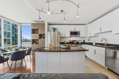 Corner East Facing 2 Bed, 2 Bath with Private Balcony. Enjoy - photo 5