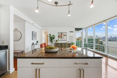 Corner East Facing 2 Bed, 2 Bath with Private Balcony. Enjoy - photo 8