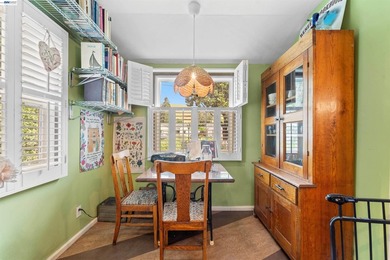 The quintessential Niles home! A polished gem that has been - photo 12